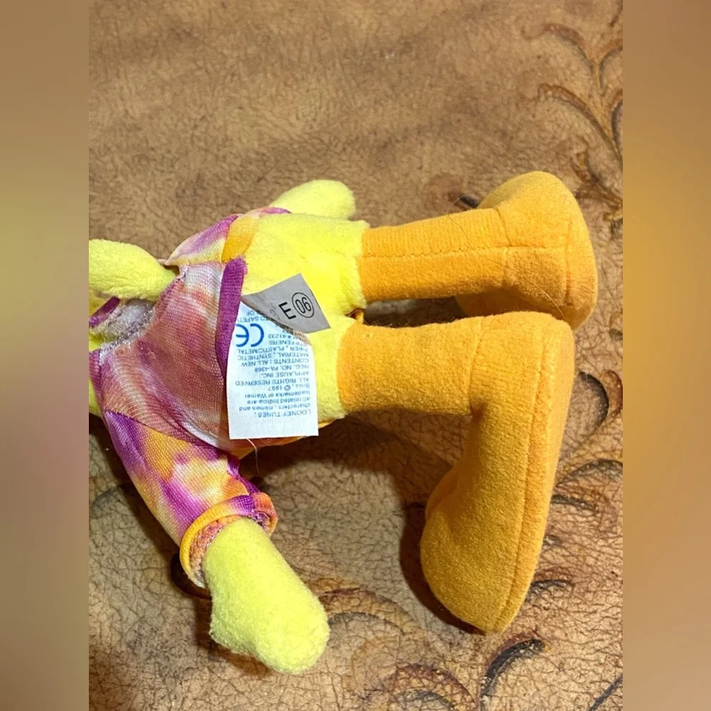 1997 Warner Bros‎ Looney Tunes Teen Tweety Bird 10” Plush w/Shirt/ Butterfly Vtg